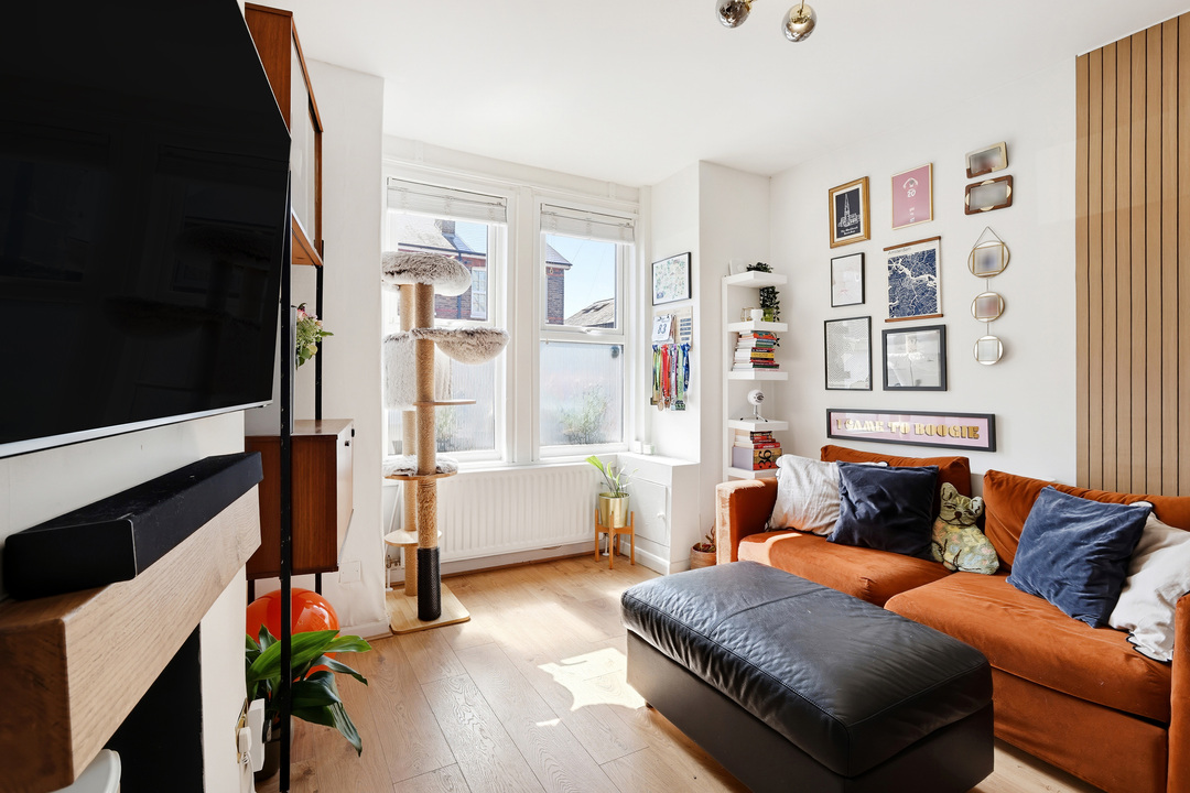 2 bed apartment for sale in Green Lane, Hanwell, London, W7  - Property Image 12