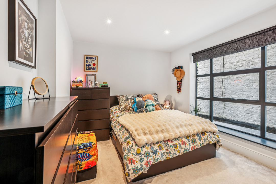 2 bed apartment for sale in Gordon Road, Ealing, London, W5  - Property Image 13