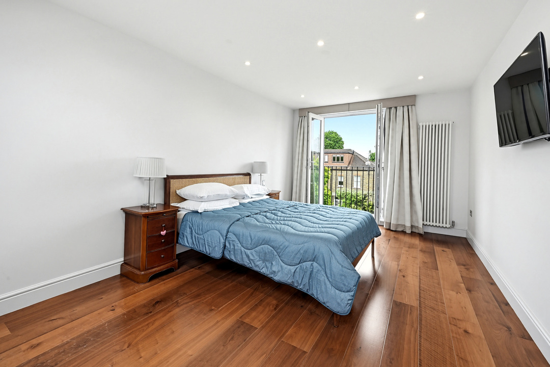 4 bed semi-detached house for sale in Grange Road, Ealing, London, W5  - Property Image 7