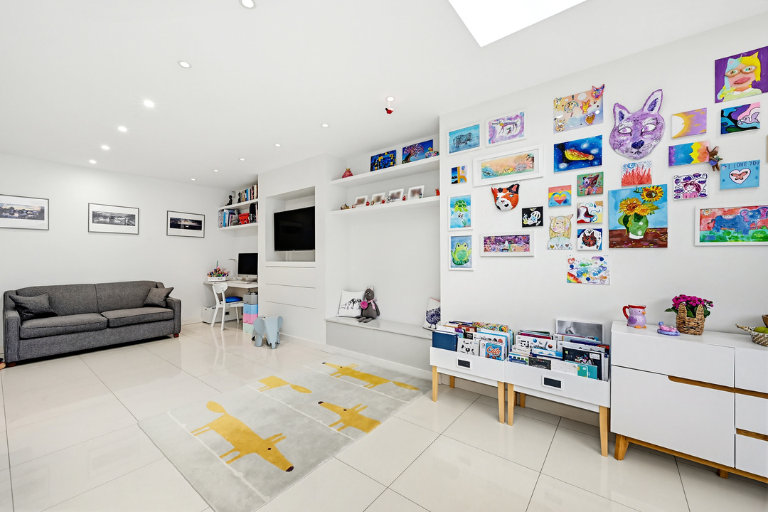 4 bed semi-detached house for sale in Grange Road, Ealing, London, W5  - Property Image 23