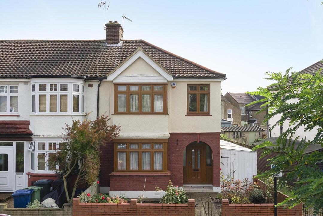 3 bed end of terrace house for sale in Croft Gardens, Hanwell, Ealing, London, W7