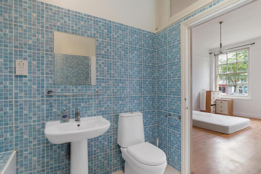 3 bed apartment for sale in Ealing Court Mansions, St. Marys Road, Ealing, London, W5  - Property Image 10