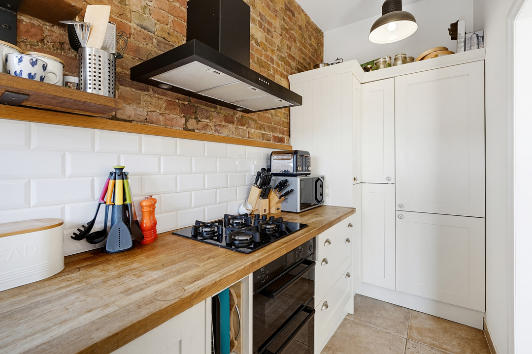 2 bed apartment for sale in Warwick Road, Ealing, London, W5  - Property Image 10