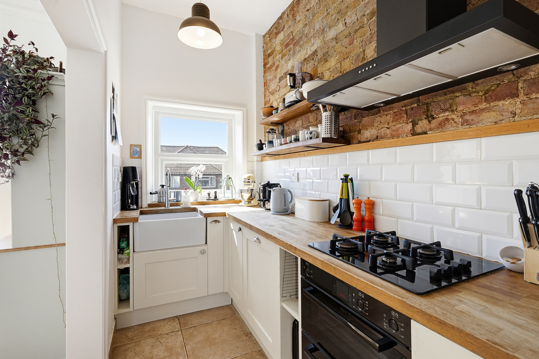 2 bed apartment for sale in Warwick Road, Ealing, London, W5  - Property Image 8