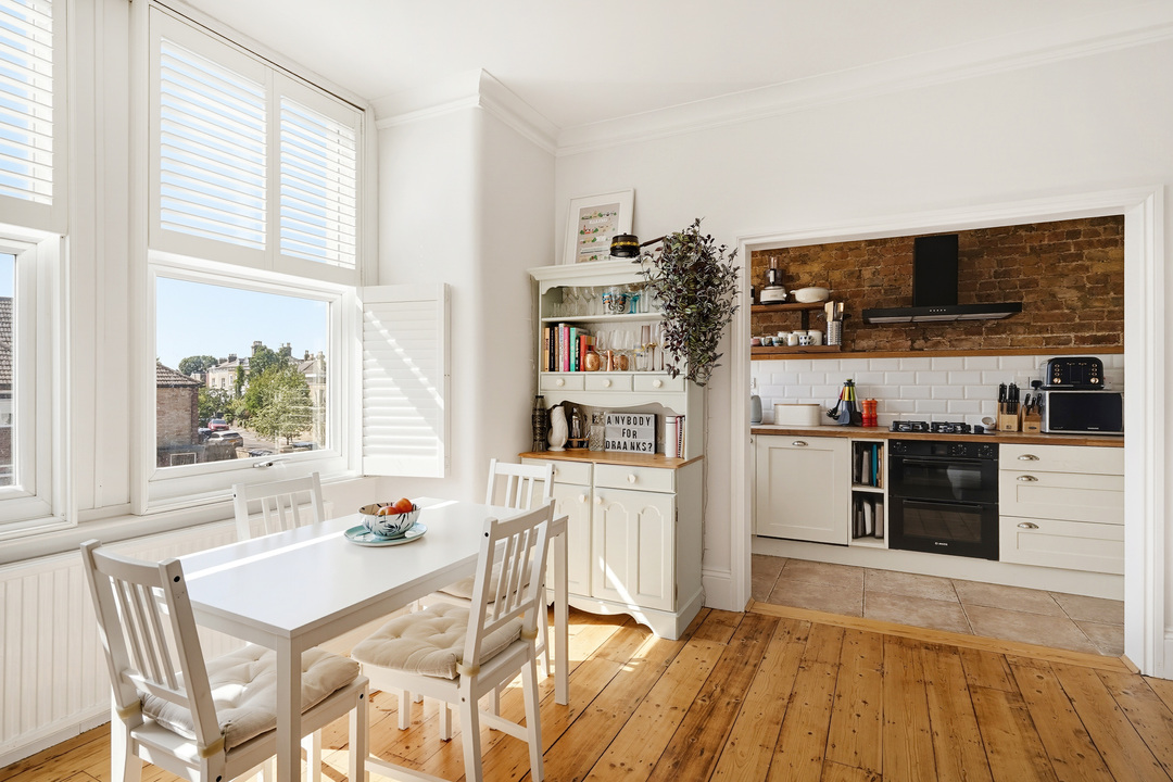 2 bed apartment for sale in Warwick Road, Ealing, London, W5  - Property Image 9