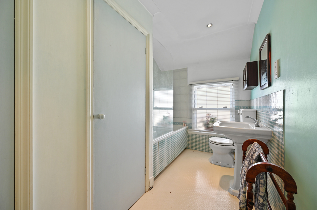 5 bed terraced house for sale in The Grove, Ealing, London, W5  - Property Image 15