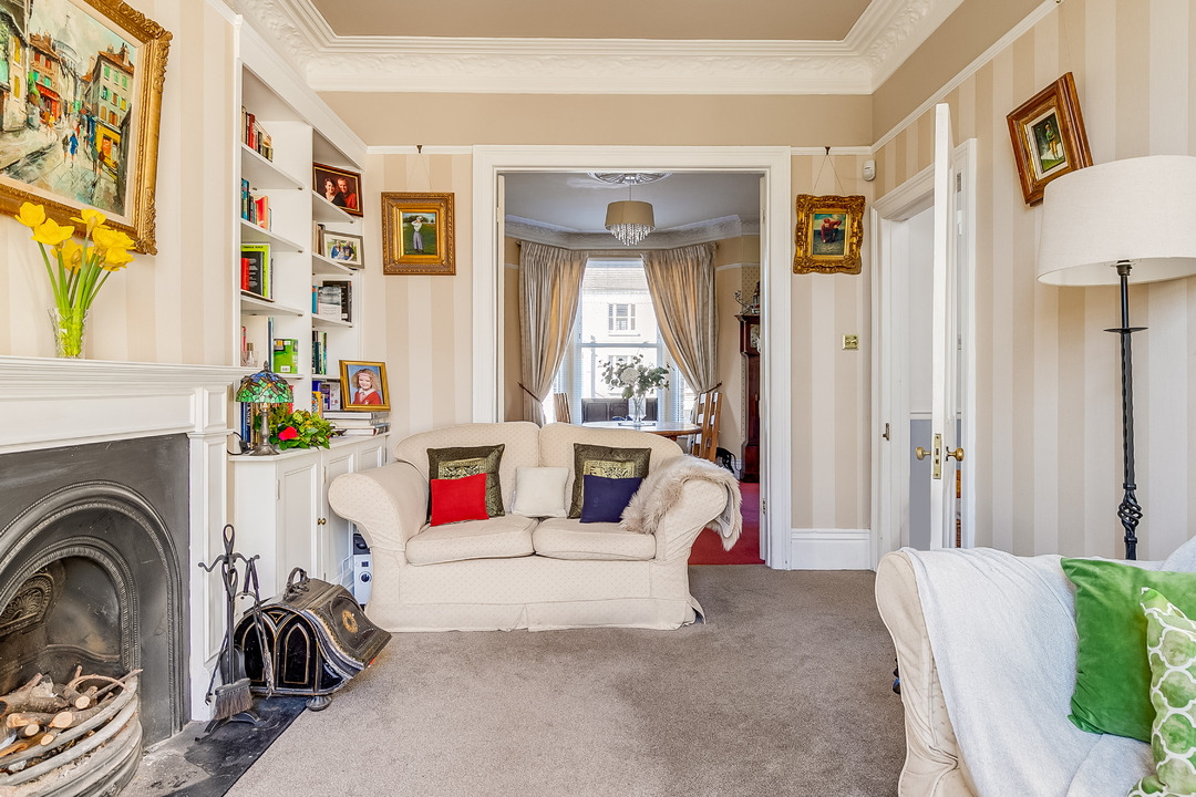 5 bed terraced house for sale in The Grove, Ealing, London, W5  - Property Image 9
