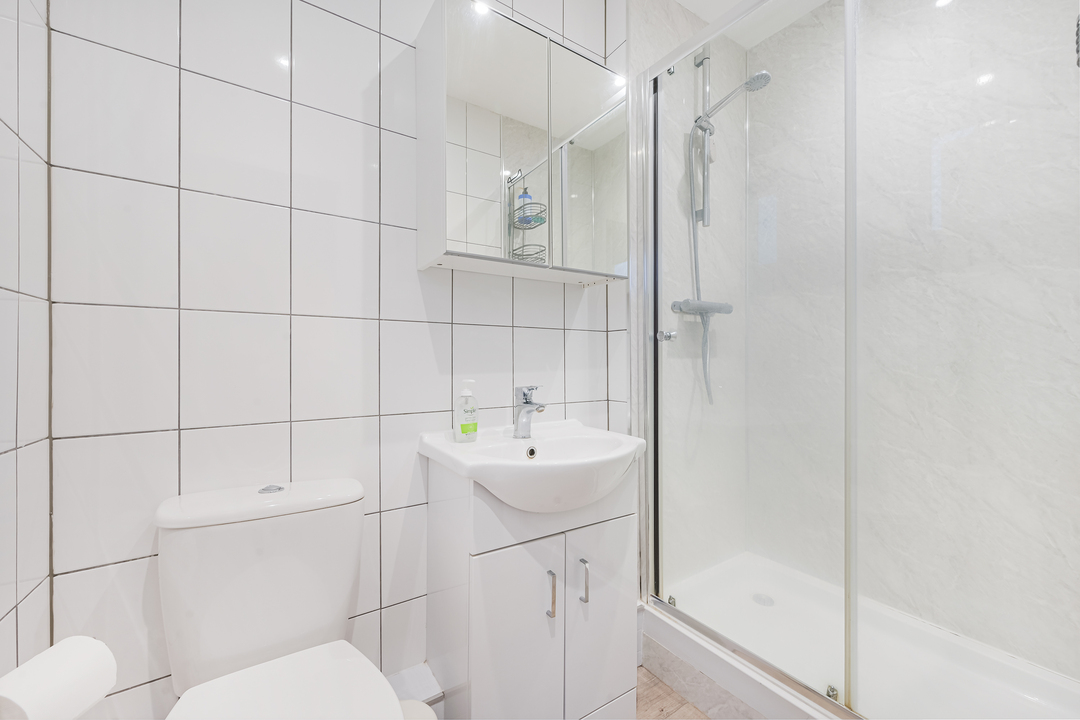 2 bed apartment to rent in Chandos Avenue, Ealing, London, W5  - Property Image 10