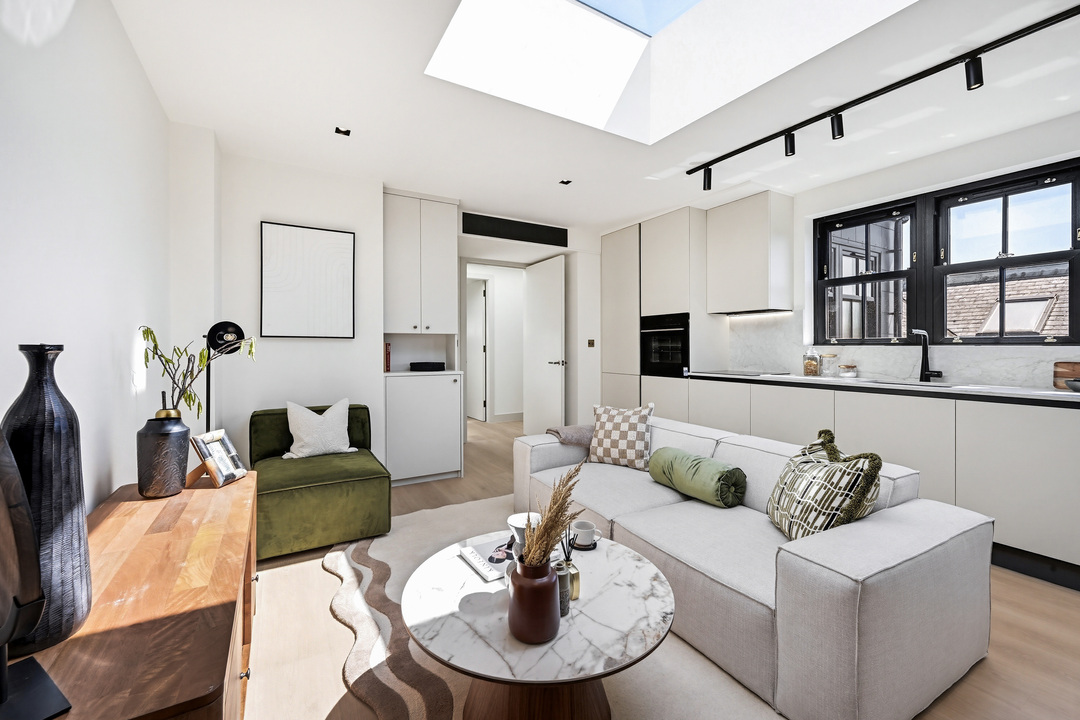2 bed apartment to rent in Mayleaf House, Twyford Avenue, Ealing