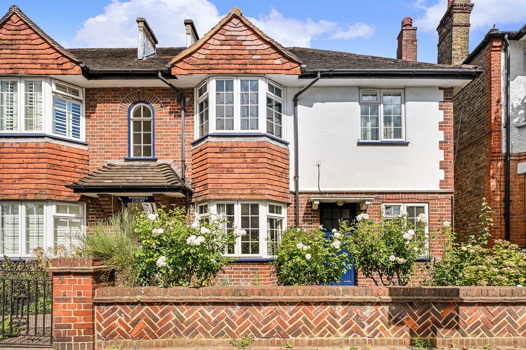 1 bed apartment for sale in Windmill Court, Ealing, London, W5  - Property Image 3