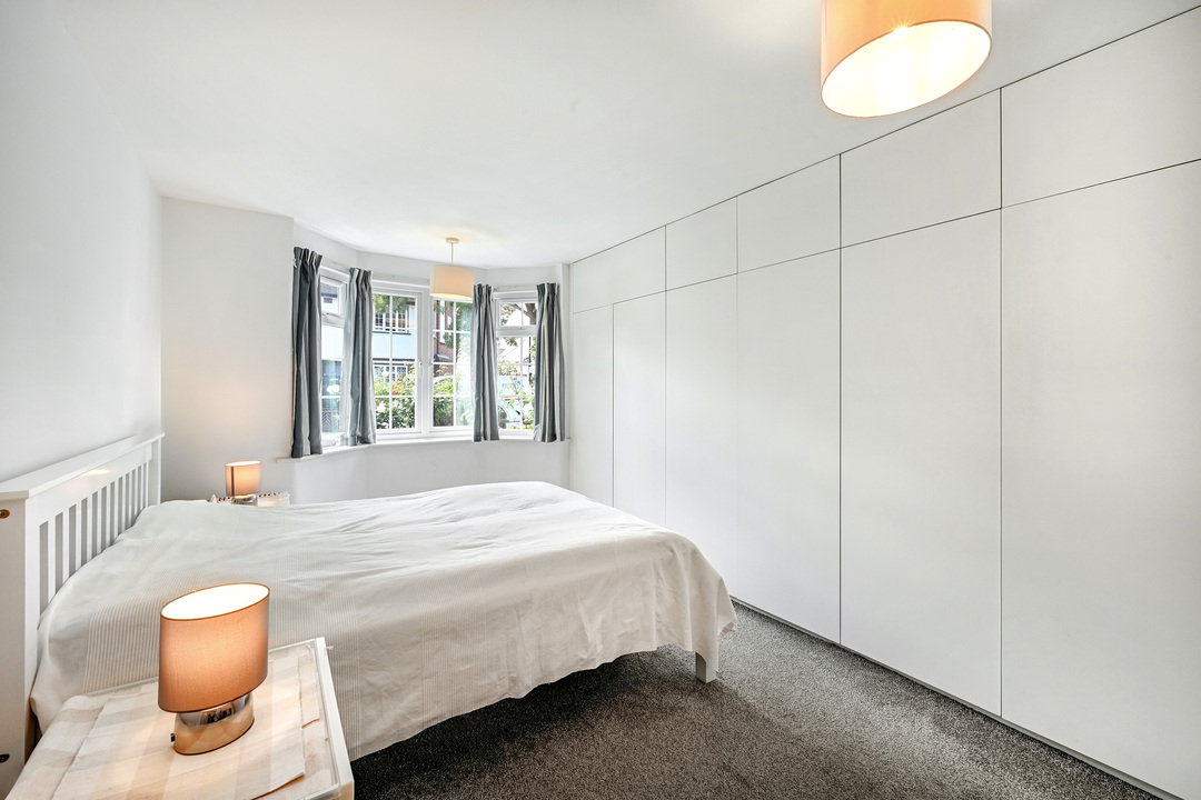 1 bed apartment for sale in Windmill Court, Ealing, London, W5  - Property Image 5