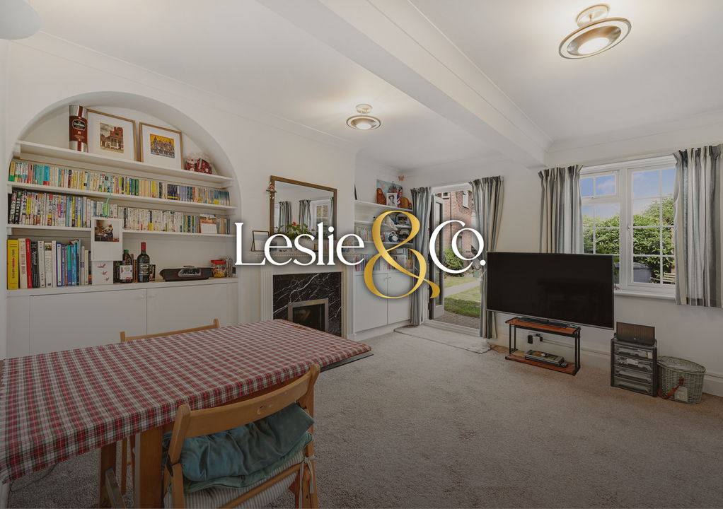 1 bed apartment for sale in Windmill Court, Ealing, London, W5  - Property Image 1