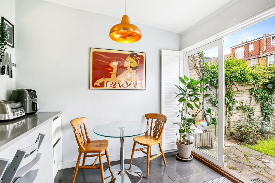 3 bed house to rent in Drayton Gardens, Ealing, London, W13  - Property Image 9