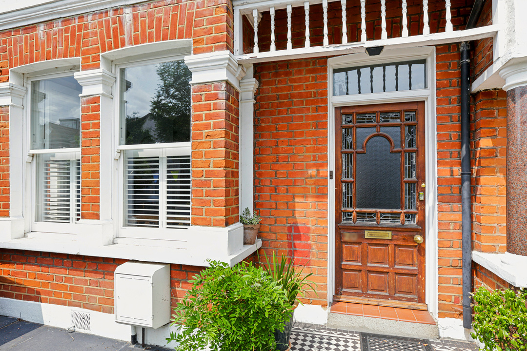 3 bed house to rent in Drayton Gardens, Ealing, London, W13  - Property Image 4