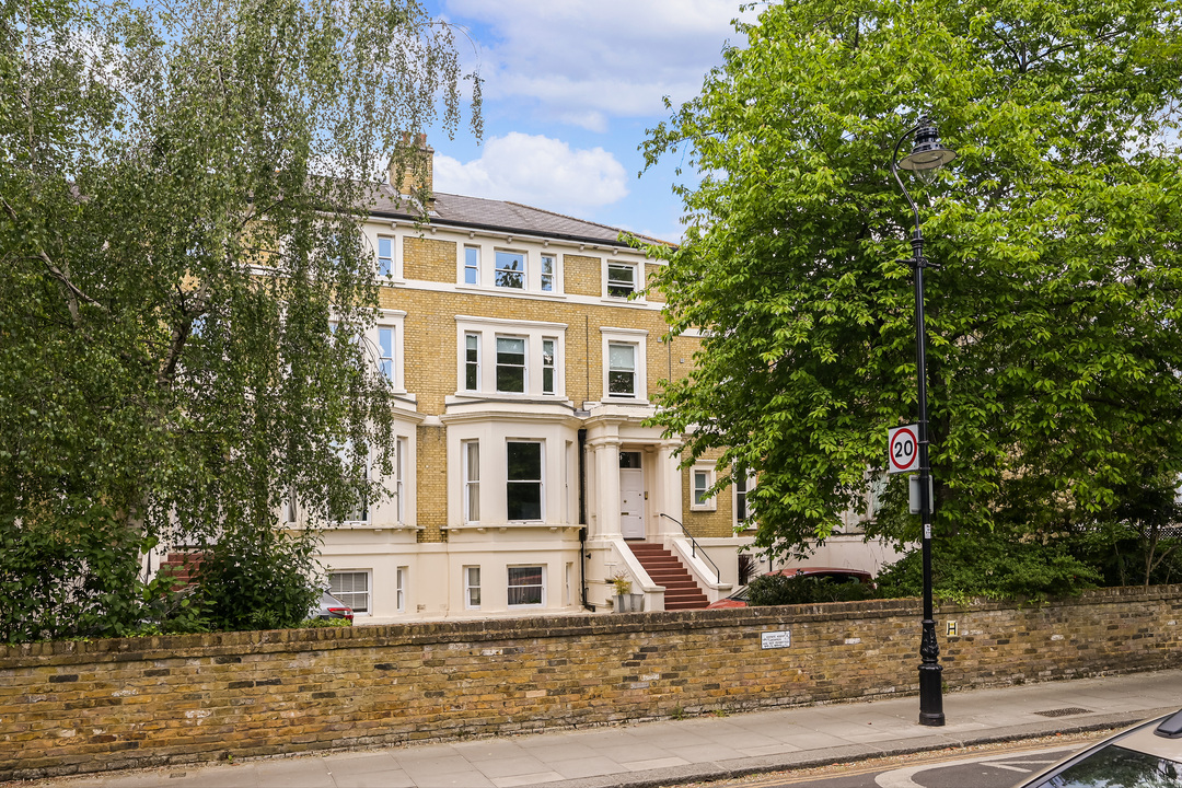 2 bed apartment for sale in Mattock Lane, Ealing, London, W5  - Property Image 17