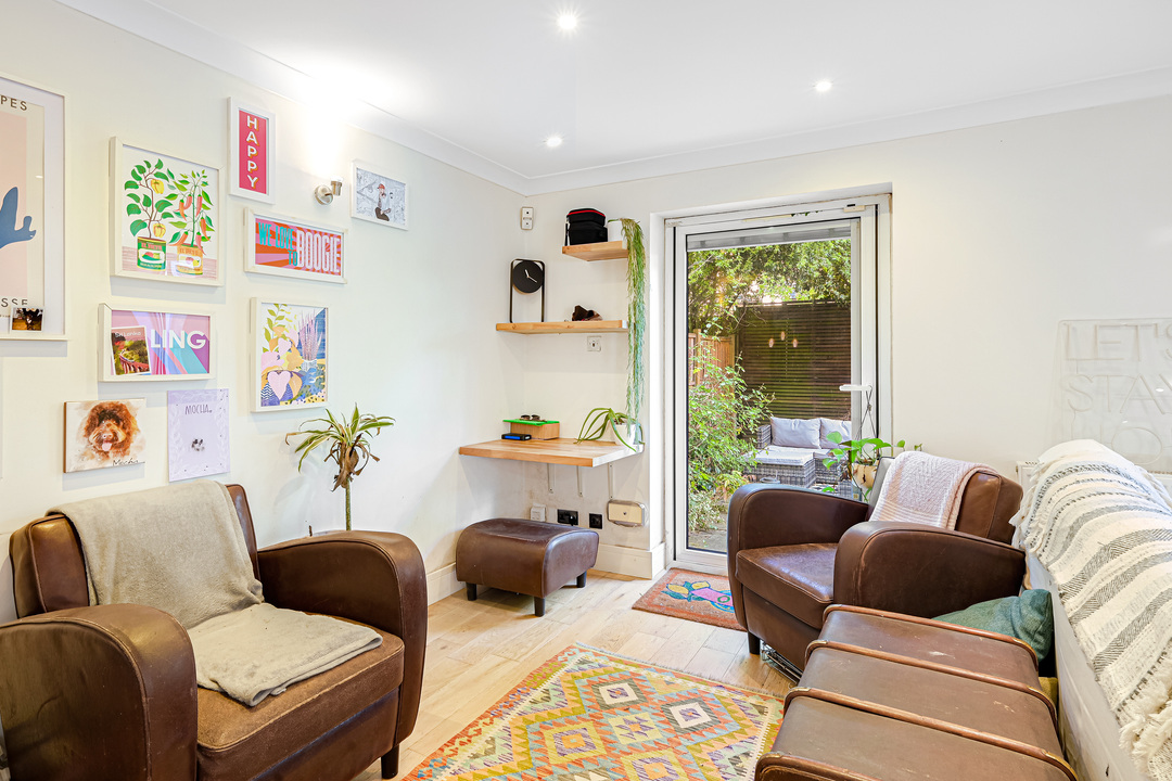 2 bed apartment for sale in Mattock Lane, Ealing, London, W5  - Property Image 9