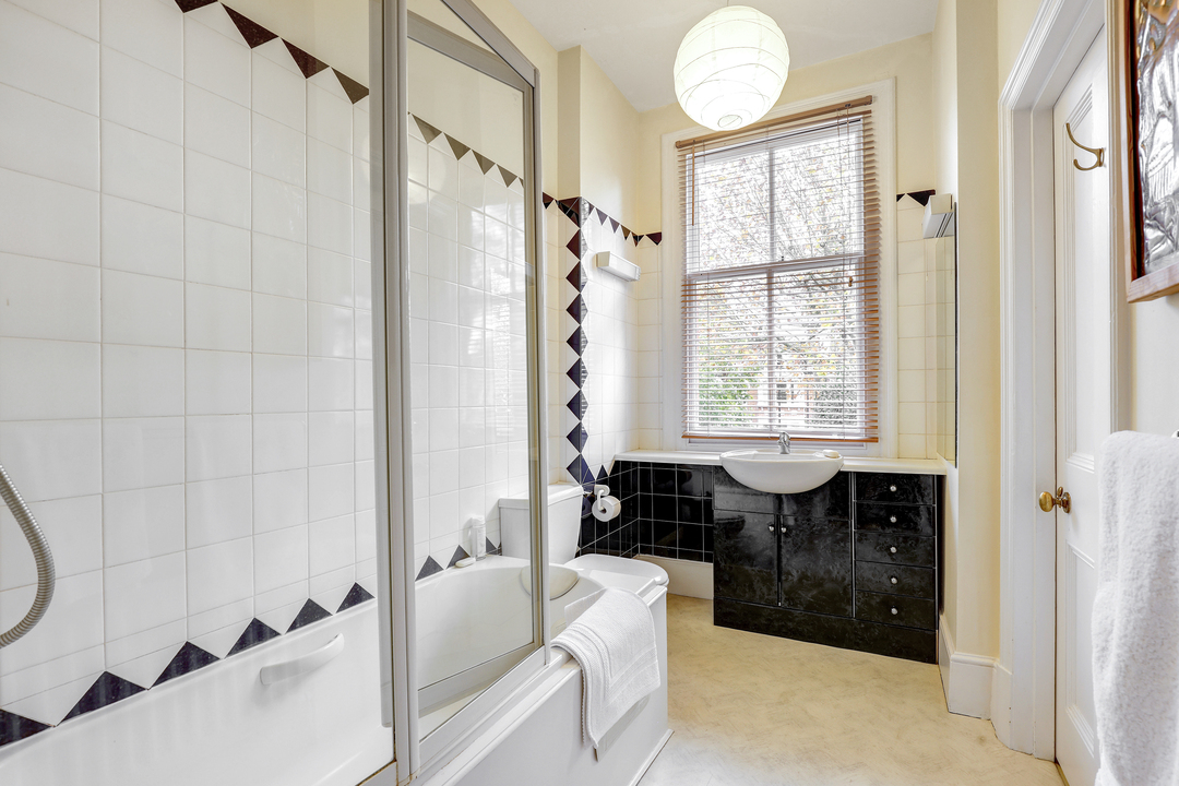 6 bed detached house for sale in The Avenue, Ealing, London, W13  - Property Image 27