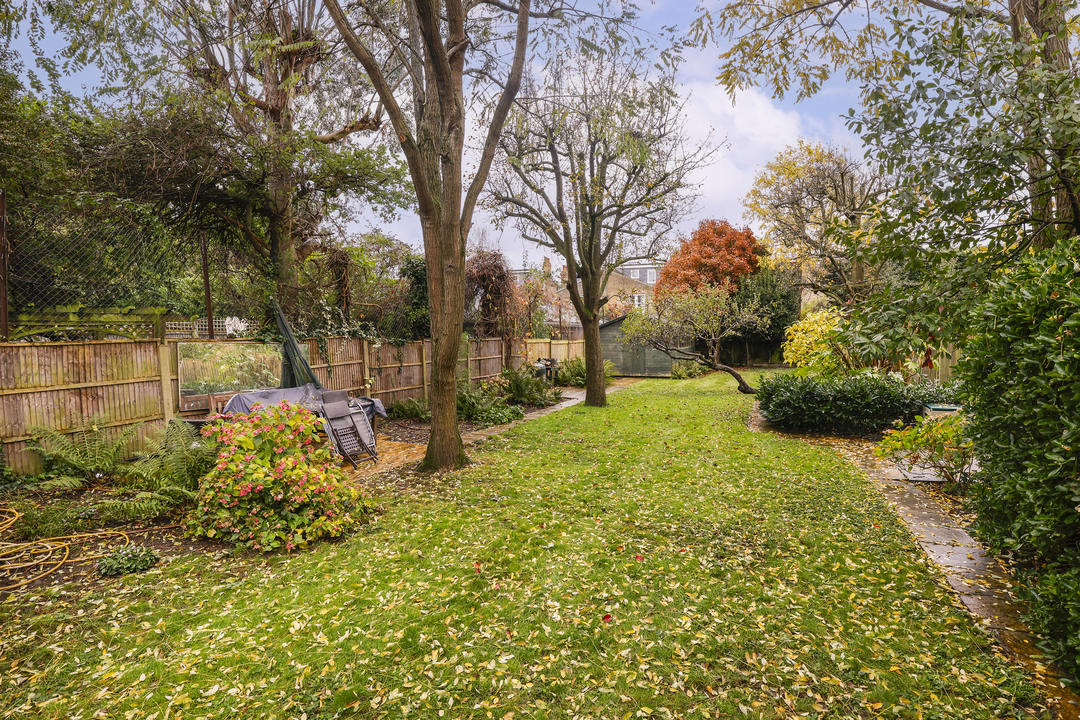 6 bed detached house for sale in The Avenue, Ealing, London, W13  - Property Image 13