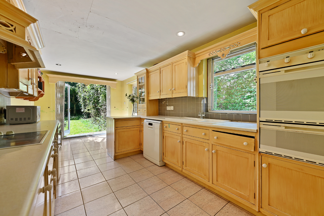 8 bed detached house for sale in Montpelier Road, Ealing, London, W5  - Property Image 14