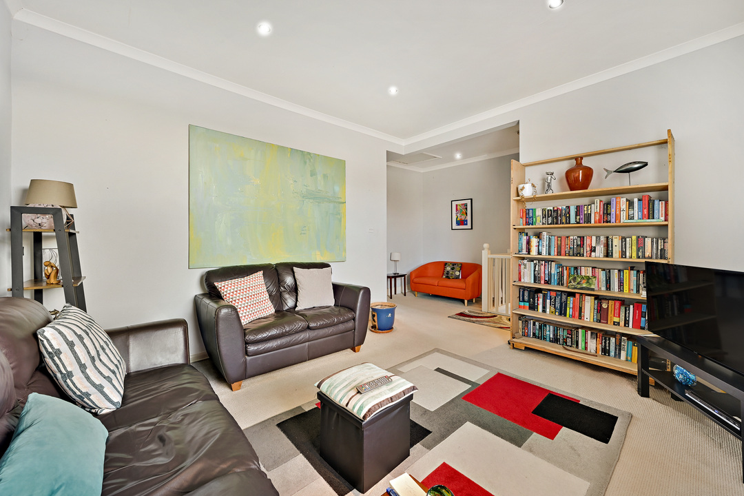 2 bed apartment for sale in Boston Road, Hanwell, London, W7  - Property Image 13