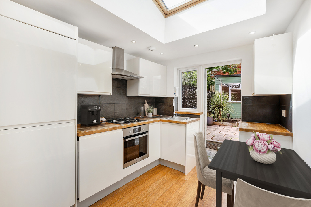 2 bed terraced house for sale in Lower Boston Road, Hanwell, London, W7  - Property Image 2