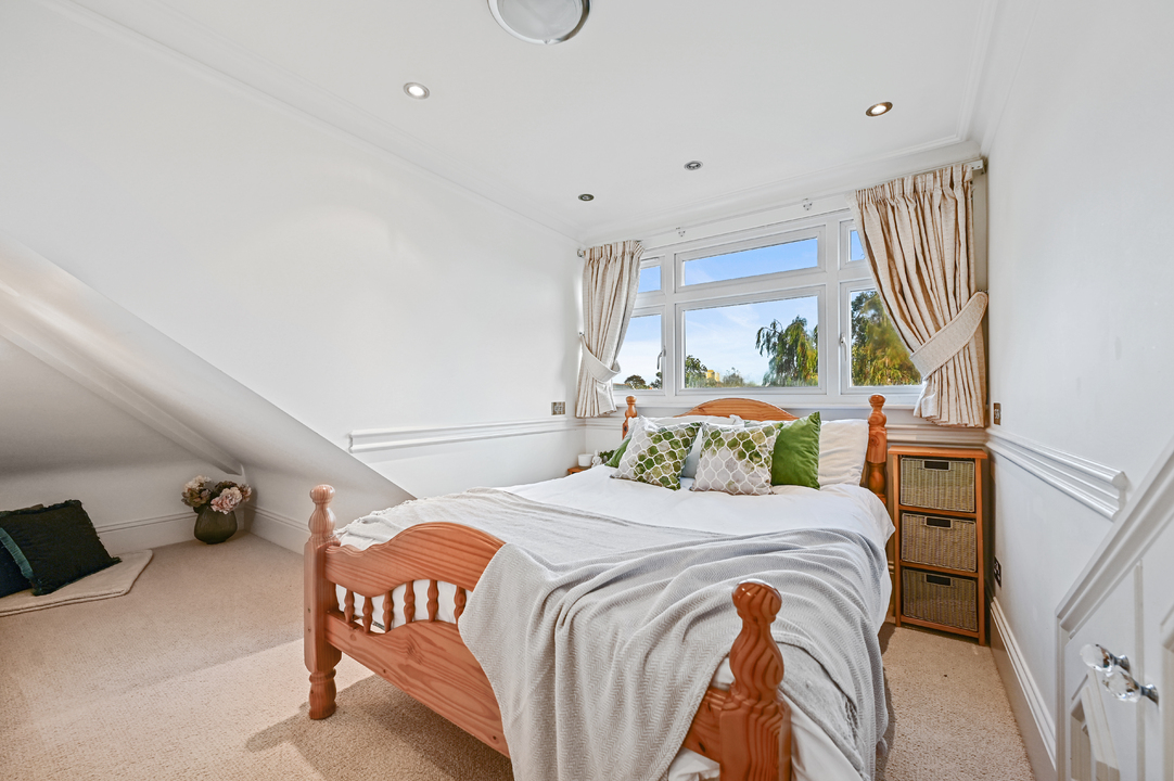 2 bed apartment for sale in Fordhook Avenue, Ealing, London, W5  - Property Image 2