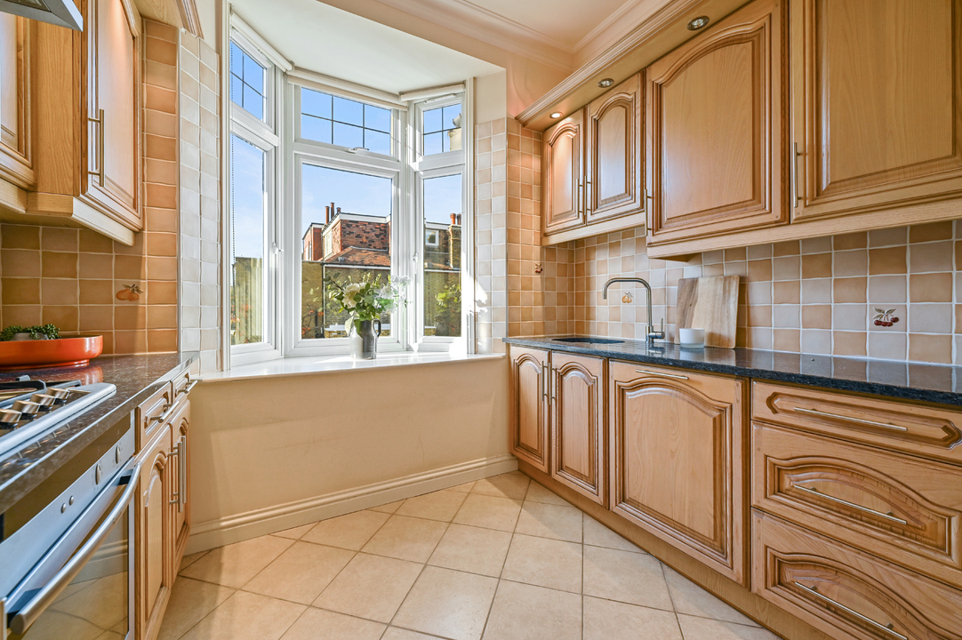 2 bed apartment for sale in Fordhook Avenue, Ealing, London, W5  - Property Image 7