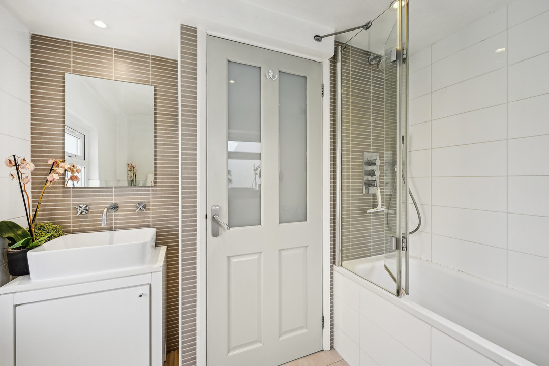 3 bed terraced house for sale in Bedford Road, Ealing, London, W13  - Property Image 15