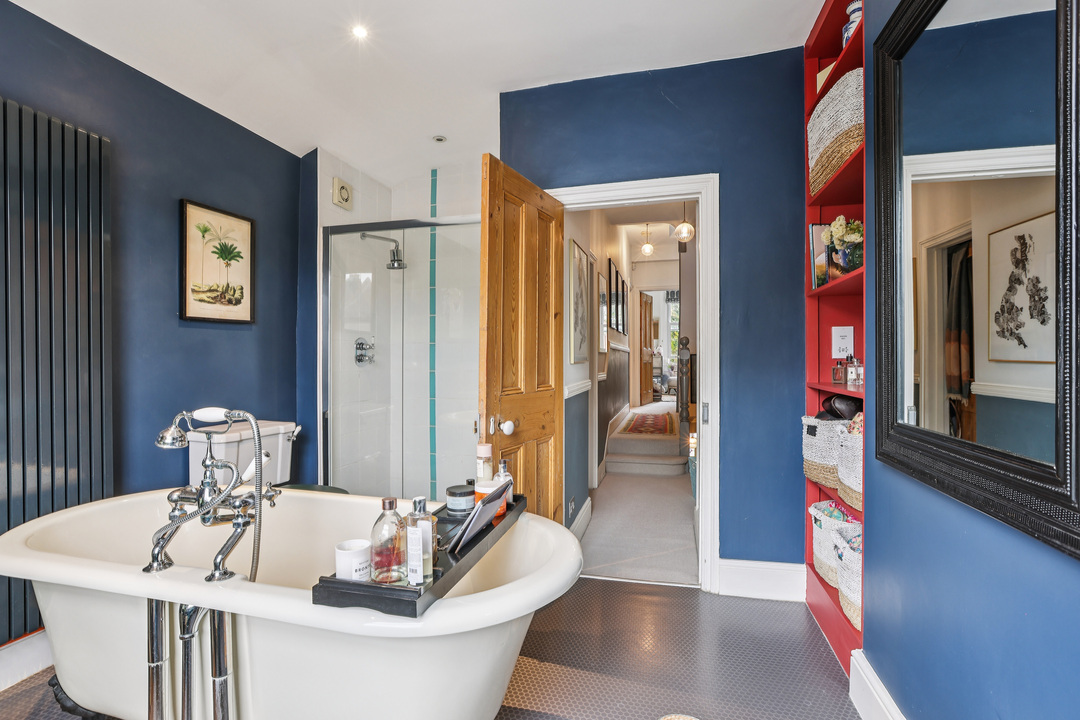 4 bed terraced house for sale in Adelaide Road, Ealing, London, W13  - Property Image 18
