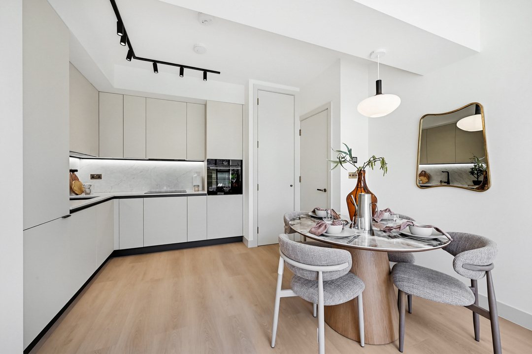 2 bed apartment to rent in Mayleaf House, Twyford Avenue, Ealing  - Property Image 4