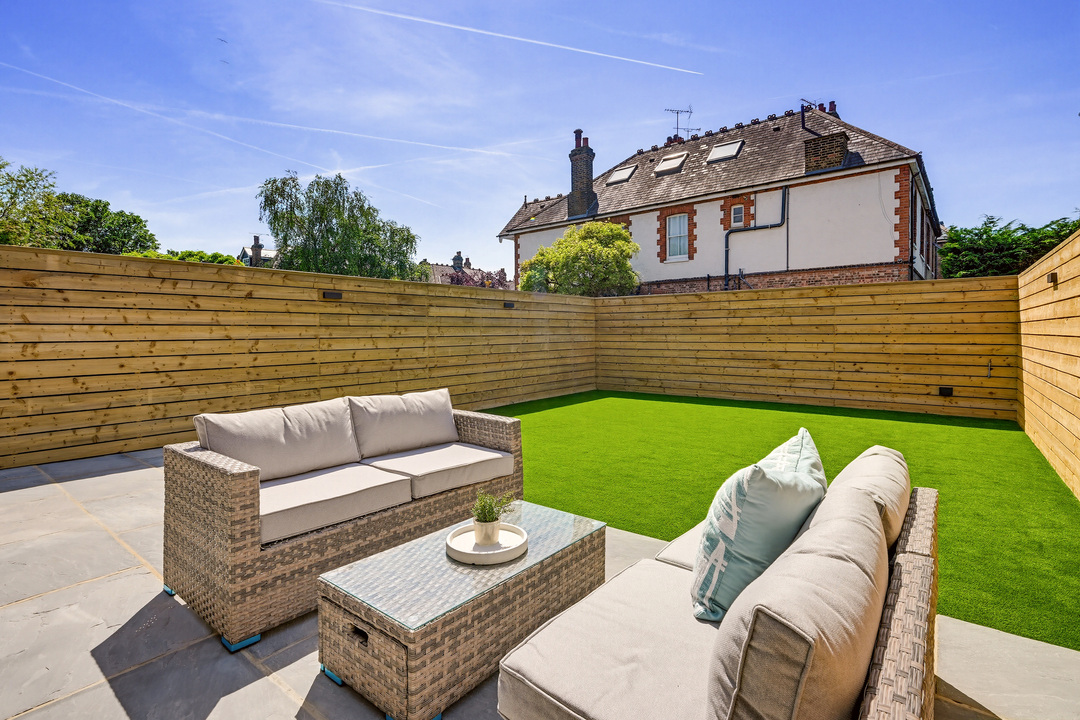 2 bed apartment to rent in Mayleaf House, Twyford Avenue, Ealing  - Property Image 2