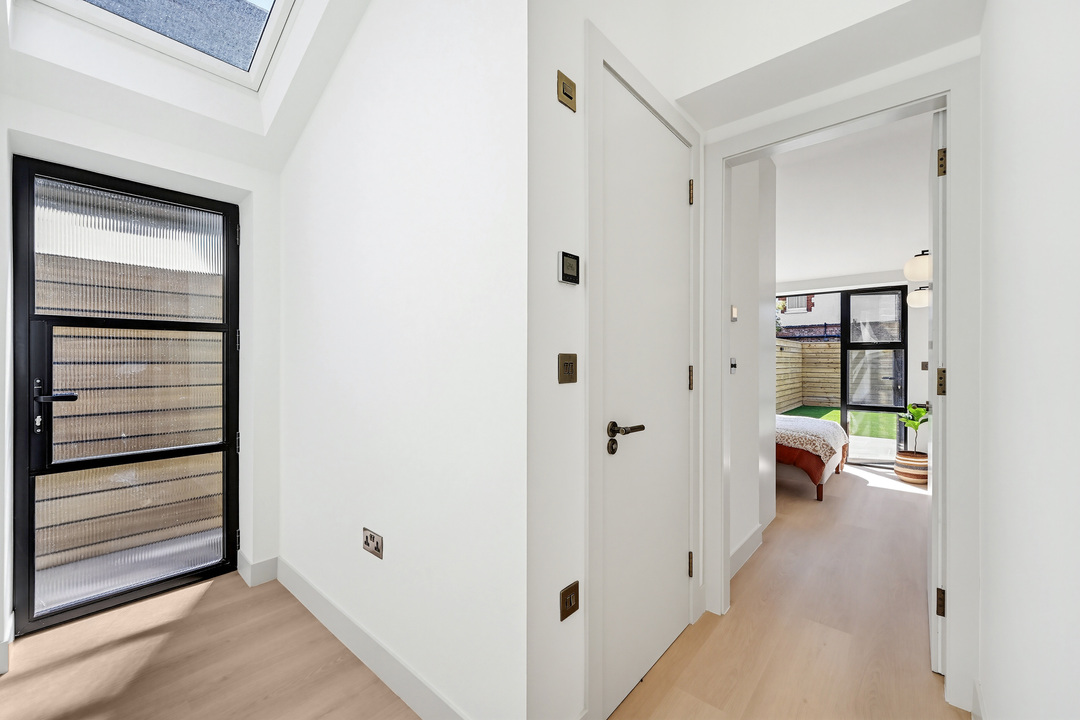 2 bed apartment to rent in Mayleaf House, Twyford Avenue, Ealing  - Property Image 24