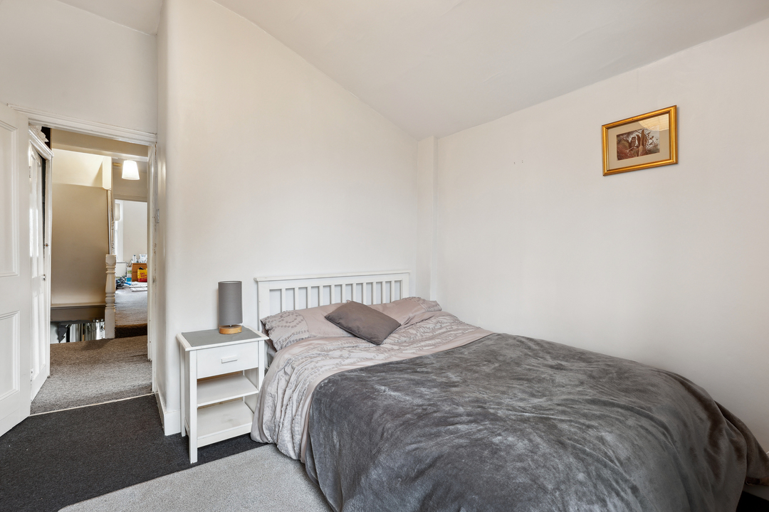 4 bed semi-detached house for sale in Lynton Avenue, Ealing, London, W13  - Property Image 14