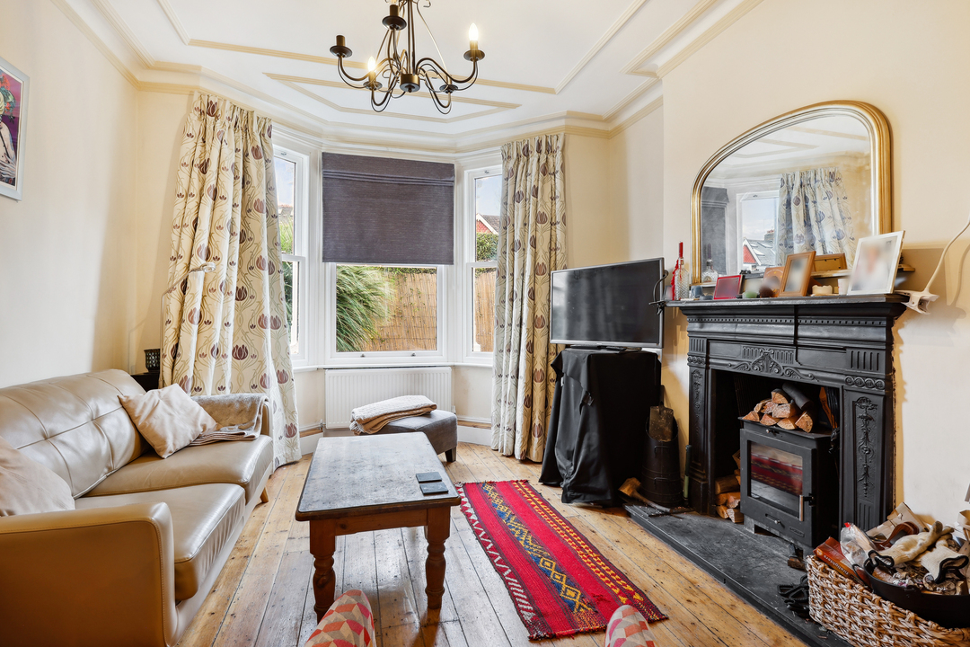 4 bed semi-detached house for sale in Lynton Avenue, Ealing, London, W13  - Property Image 3