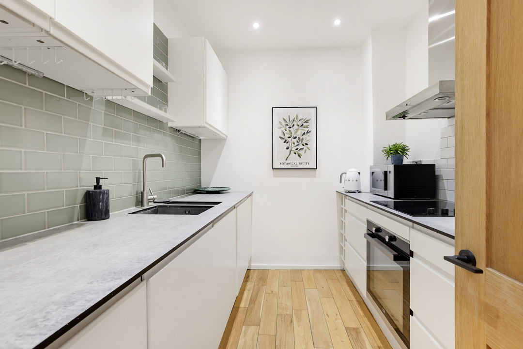 2 bed apartment for sale in Argyle Road, Ealing, London, W13  - Property Image 3