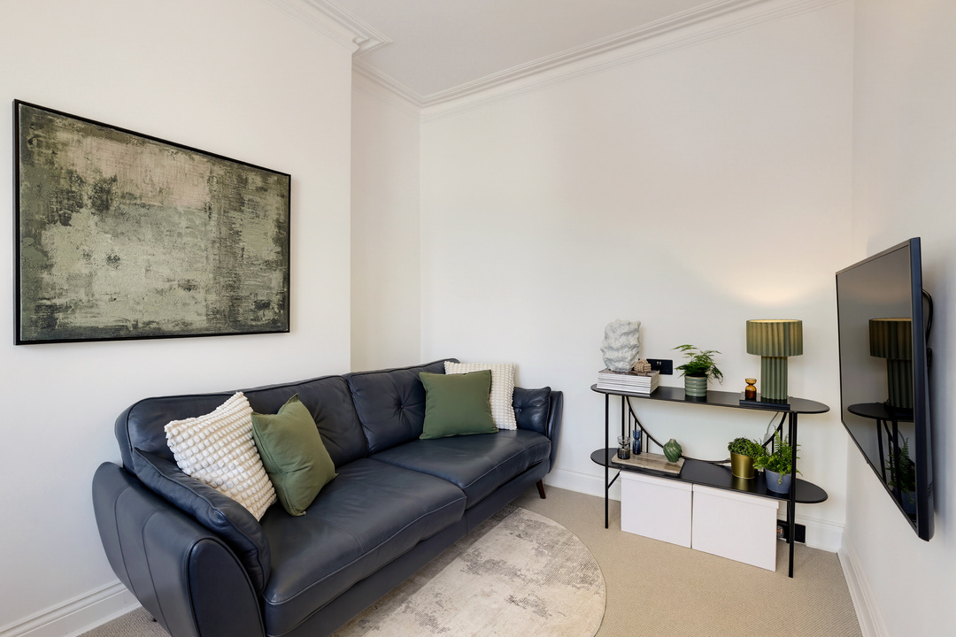 2 bed apartment for sale in Argyle Road, Ealing, London, W13  - Property Image 8