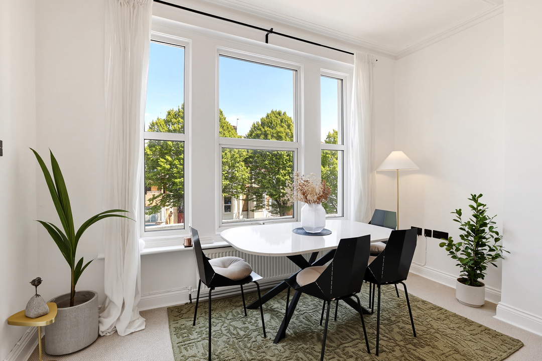 2 bed apartment for sale in Argyle Road, Ealing, London, W13  - Property Image 2