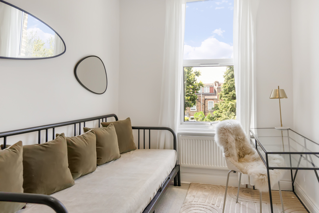 2 bed apartment for sale in Argyle Road, Ealing, London, W13  - Property Image 17