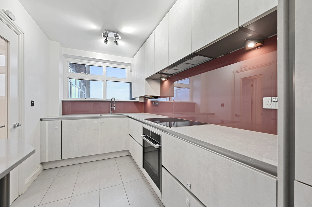 2 bed apartment to rent in The Grange, The Knoll, Ealing, London, W13  - Property Image 2
