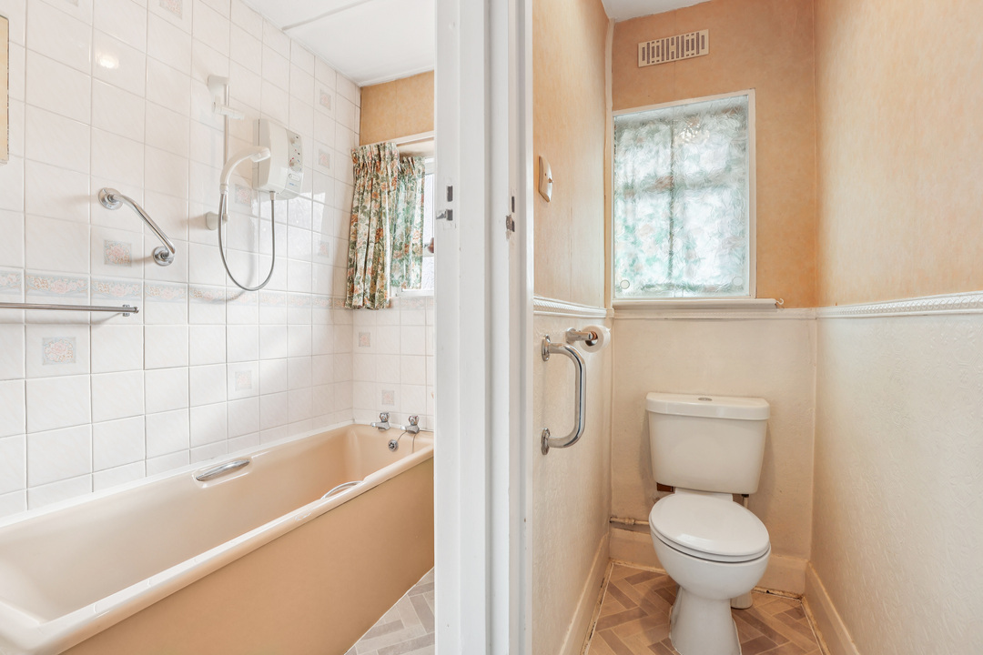 3 bed terraced house for sale in Princes Avenue, Acton, London, W3  - Property Image 14