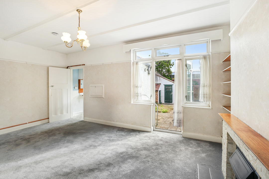 3 bed terraced house for sale in Princes Avenue, Acton, London, W3  - Property Image 8