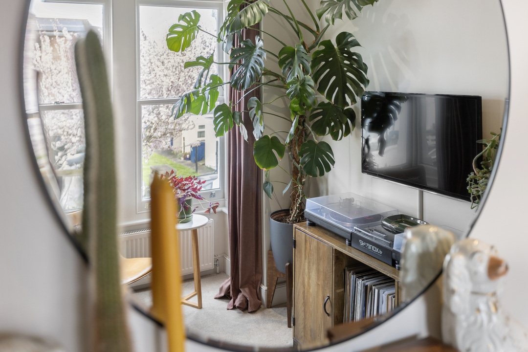 2 bed apartment for sale in Darwin Road, Ealing, London, W5  - Property Image 5