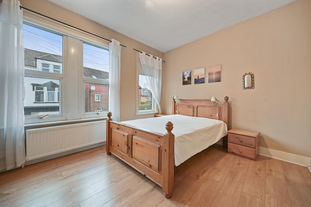 3 bed terraced house for sale in Endsleigh Road, Ealing, London, W13  - Property Image 10