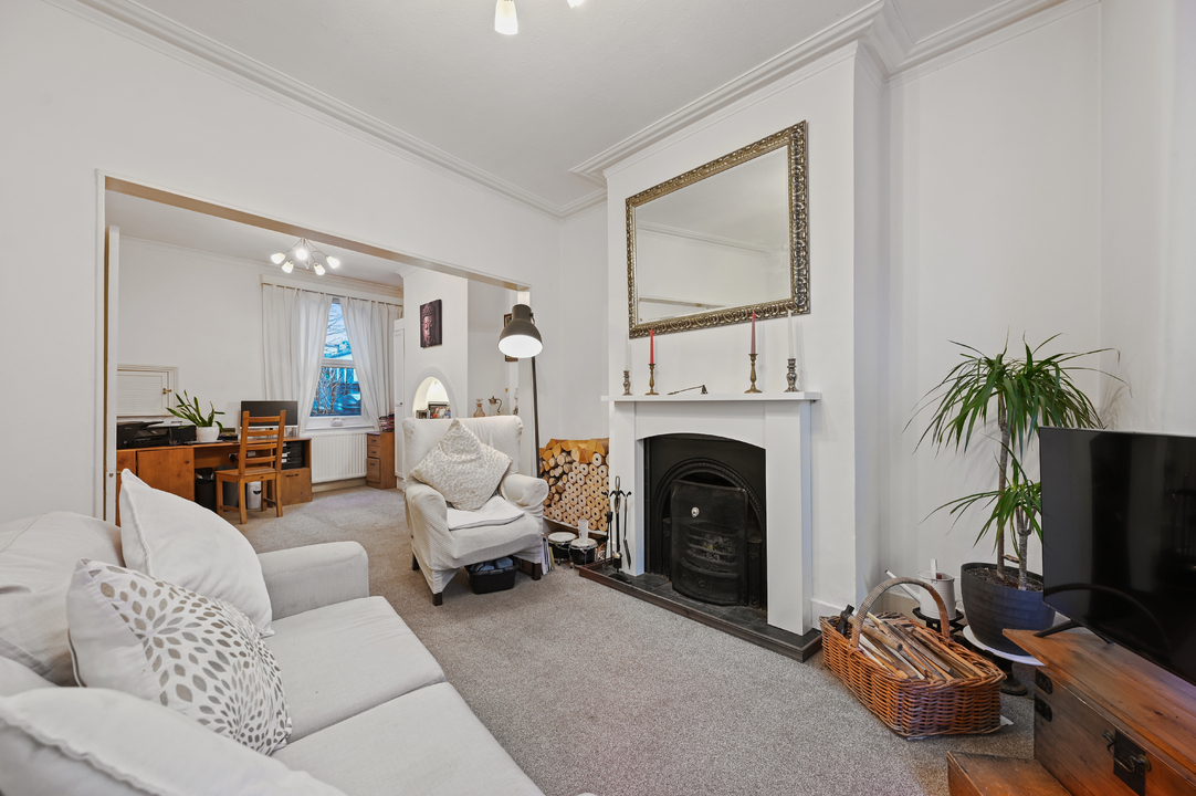 3 bed terraced house for sale in Endsleigh Road, Ealing, London, W13  - Property Image 1