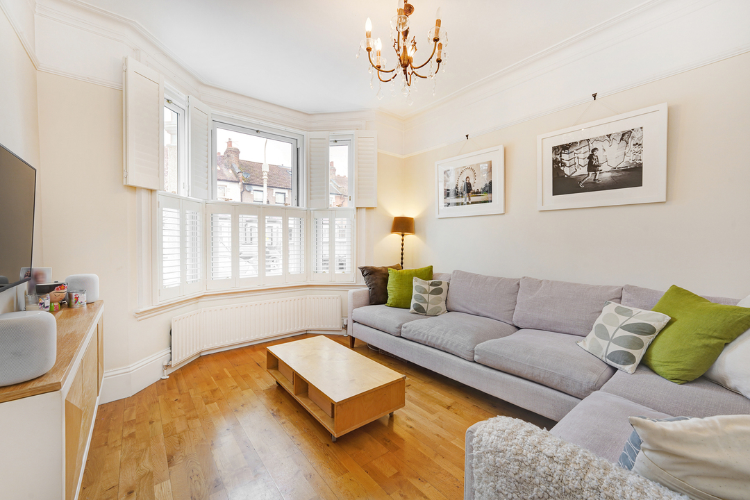 3 bed terraced house to rent in Cranmer Avenue, Ealing, Northfields, London, W13  - Property Image 2