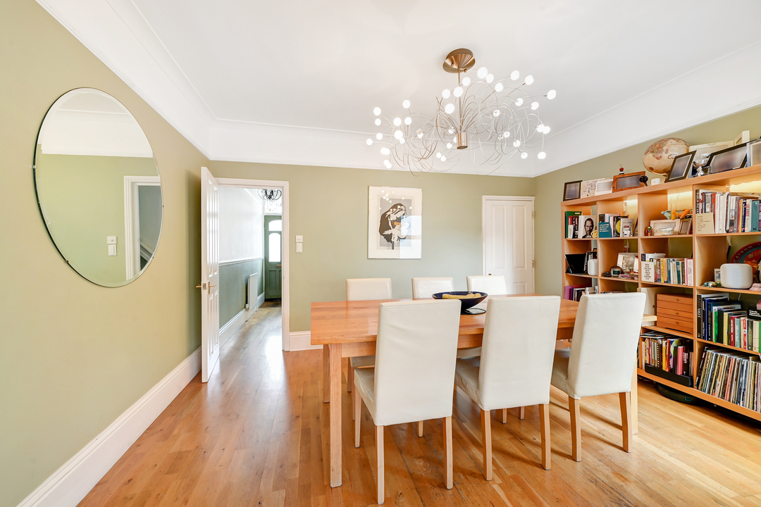 3 bed terraced house to rent in Cranmer Avenue, Ealing, Northfields, London, W13  - Property Image 14