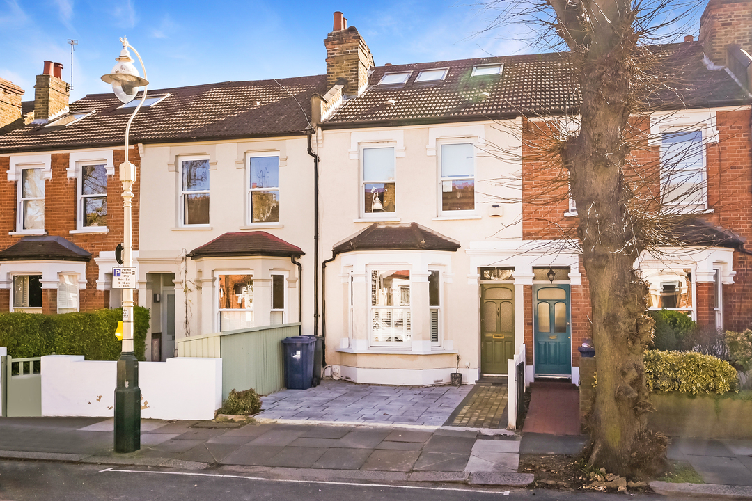3 bed terraced house to rent in Cranmer Avenue, Ealing, Northfields, London, W13  - Property Image 15