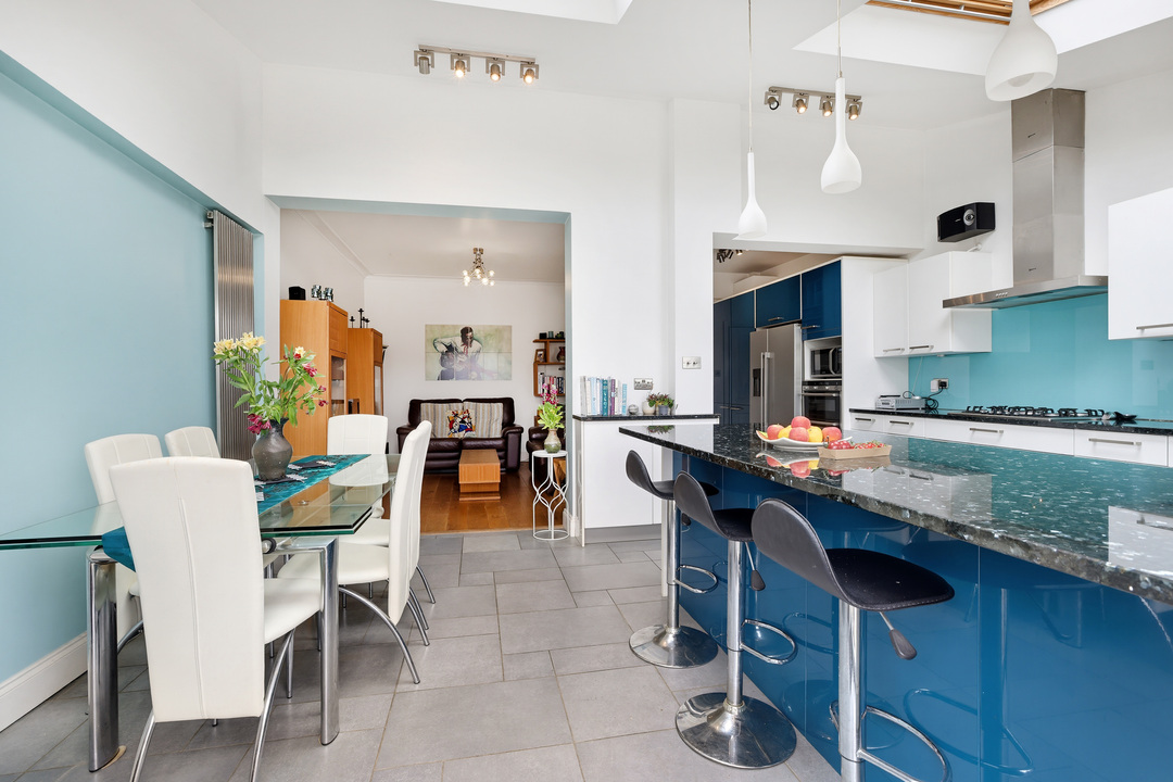 4 bed terraced house for sale in Haslemere Avenue, Ealing, Northfields, London, W13  - Property Image 5