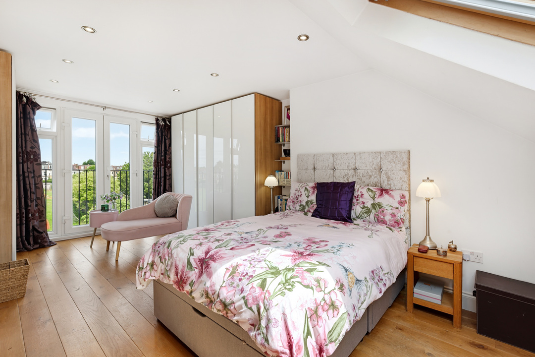 4 bed terraced house for sale in Haslemere Avenue, Ealing, Northfields, London, W13  - Property Image 16