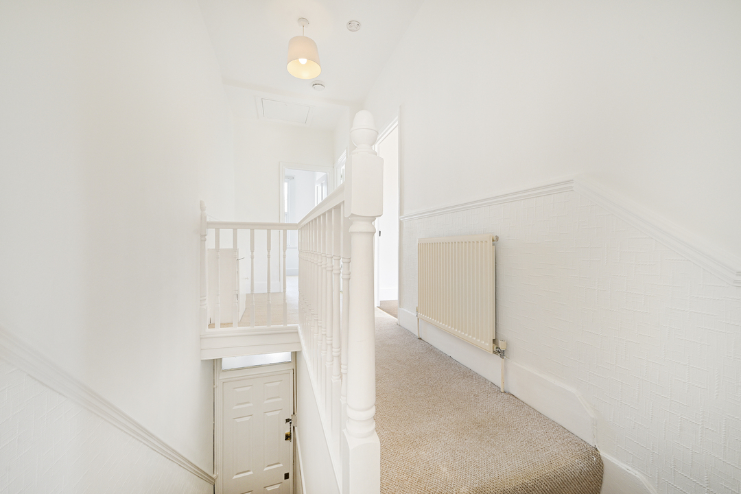 2 bed apartment for sale in Shirley Gardens, Hanwell, Ealing, London, W7  - Property Image 8